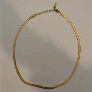 Elegant Gold Chain Necklace